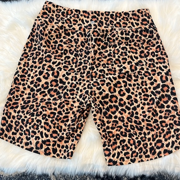 NWT Viodia Women's 9" Long Swim Board Shorts with Pockets High Waisted. - Picture 9 of 9